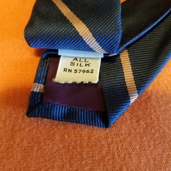 100% Silk Men's Tie - Picture 2 of 7